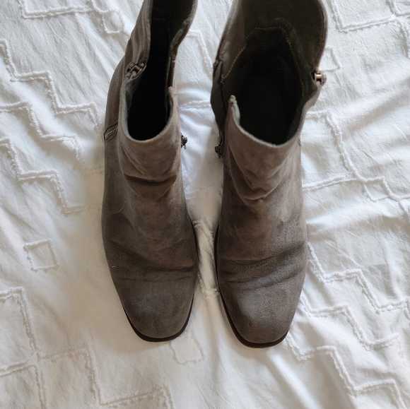 JustFab Boots Gray Size 9 - Picture 2 of 3